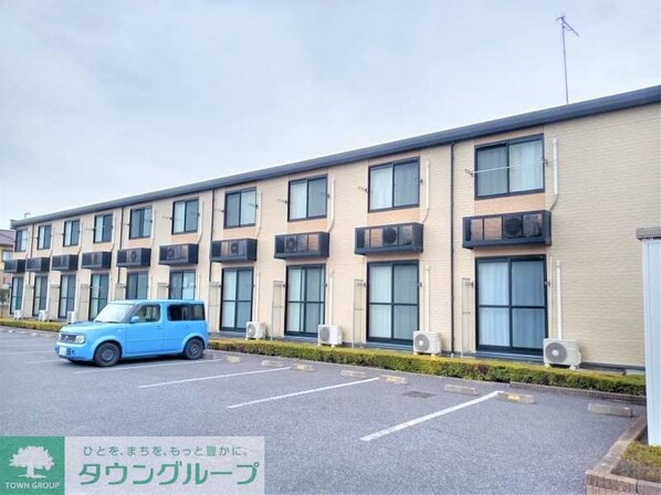 レオパレスグリーンパークの物件外観写真